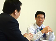 a customer with the shimadzu interviwer